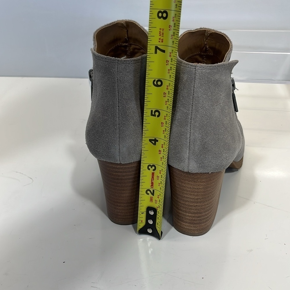 Lucky Brand Noryn Boot Womens US 9 Eu 40 Gray Suede Side Zip - Picture 6 of 15